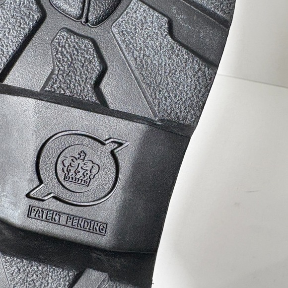 Born Black Leather Chunky Loafer Womens 10 Lug Sole Preppy Academia Minimalist - Picture 9 of 11